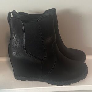 Universal Thread Black Wedge Ankle Boots - Women's